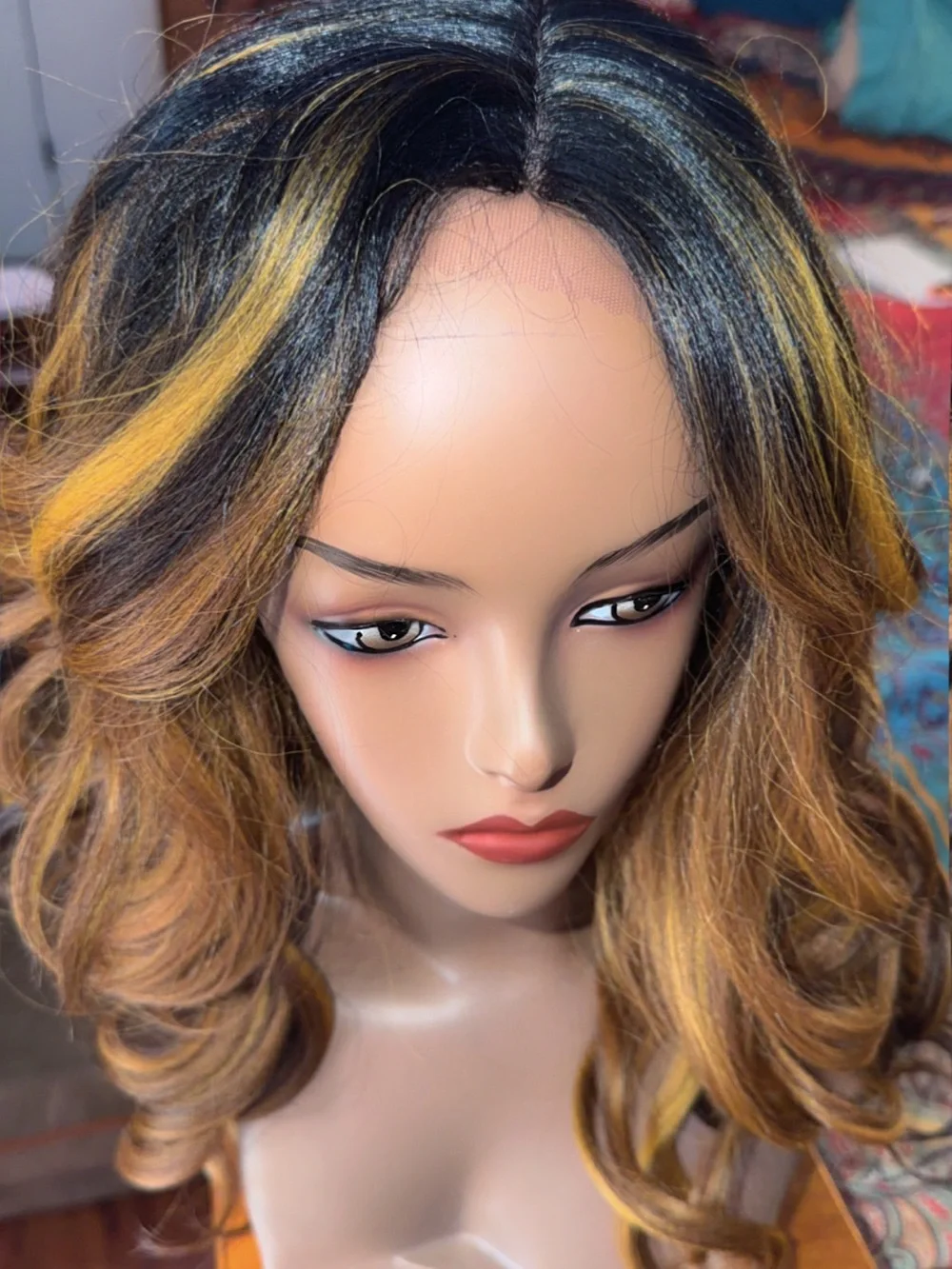 Golden Brown Highlight Blend Wavy Wig